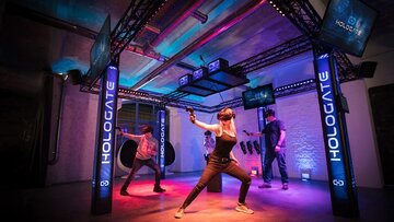 Deutschland: Bavaria Filmstadt eröffnet VR-Attraktion „Hologate Arena“