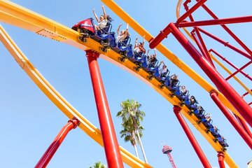 USA: Startschuss für 20. Coaster – „Wonder Woman Flight of Courage“ in Six Flags Magic Mountain eröffnet!