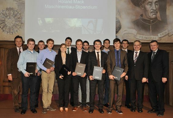 „Roland-Mack-Maschinenbaustipendium“ an elf Studenten verliehen