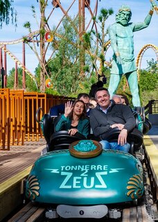 Frankreich: Parc Astérix feiert offizielle Eröffnung von Tonnerre 2 Zeus