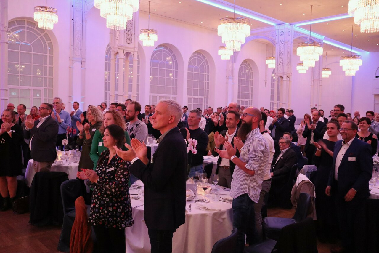Standing Ovations for the Winners of the EWA Awards