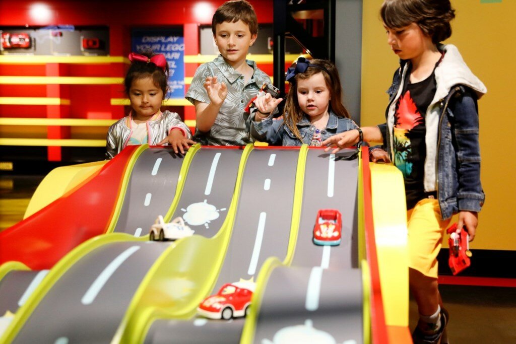 Merlin Entertainments und Ferrari geben globale Partnerschaft bekannt