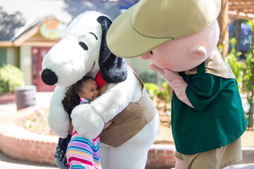 Six Flags Entertainment & Peanuts Worldwide Extend License Agreement to 2030