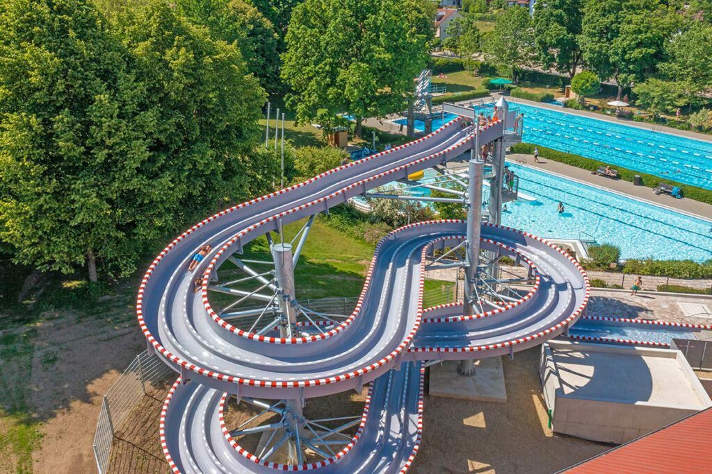 Freibad Mainburg lockt mit neuer Racer Slide