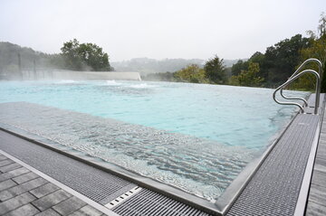 Neuer Infinity Pool im Allegria Resort Stegersbach eröffnet