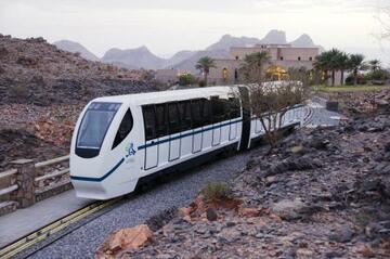 Neuer Personenzug für Oman