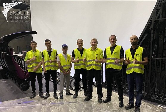 New Generation of Screen Surface for Compact Flying Theater Models