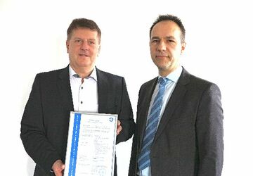 Maurer-Achterbahnen erhalten begehrtes TÜV-Zertifikat