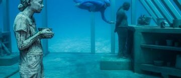 Australia: Extraordinary Under Water Museum under Development in the Great Barrier Reef Marine Park