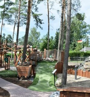 Germany: Adventure Golf and Gold Washing at Lake Bernstein