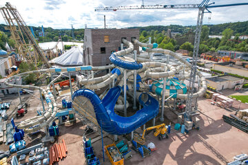 Construction of the New Waterslides at Aqualibi Progresses According to Plan