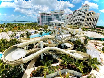 Bahamas: Baha Bay Water Park – Neues Rutschenparadies in Nassau