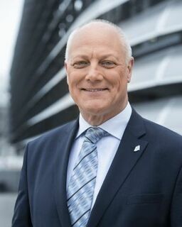 Deutschland: Berthold Schmitt wird Gründungs-Geschäftsführer der Bochumer Bäder GmbH
