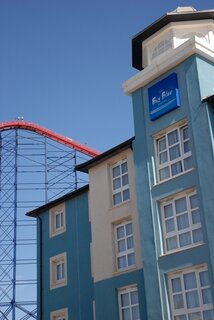 England: Big Blue Hotel at Blackpool Pleasure Beach Receives Travellers‘ Choice Award as Second Best Family Hotel UK