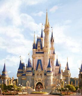 USA: Cinderella-Schloss in Disney‘s Magic Kingdom erhält neuen Anstrich