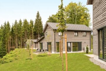 Deutschland: Neuer Ferienpark Center Parcs Allgäu eröffnet – Freizeitangebote locken Urlaubsgäste