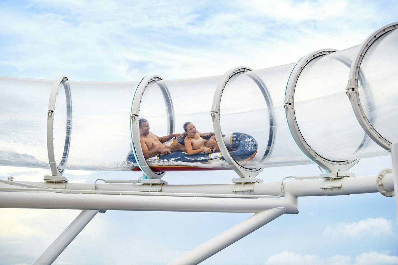 Disney Treasure bricht zu Jungfernfahrt auf