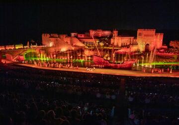 Spanien: Puy du Fou España feiert erfolgreiche Premiere seiner Abendshow „El Sueño de Toledo”