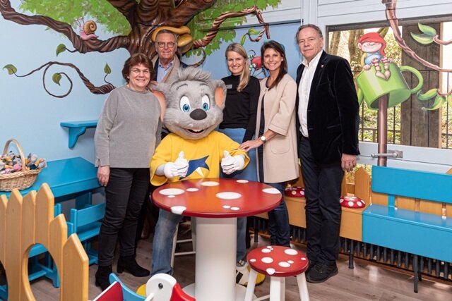 Besonderes Geschenk für Roland Mack: Mack Solutions lieferte neues Konzept für Kinder-Wartebereich im Uniklinikum Freiburg