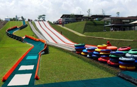 Java/Indonesia: Tubby Slides Worldwide in Demand