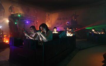 USA: Lagotronics Supplies Dark Ride Technology for „Ghost Hunt“ at Lake Compounce