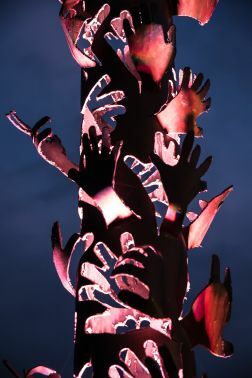 Deutschland: Stimmungsvolle Lichtkunst im Spreewelten Saunadorf