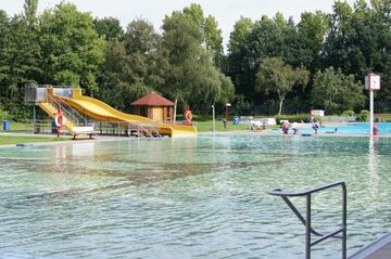 Germany: Architects Present First Renovation Plans for Bremen’s Horner Outdoor Swimming Pool Complex