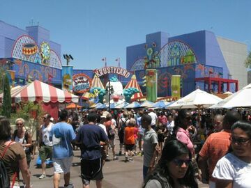 USA/China: Prospective Future for (New) Universal Theme Parks