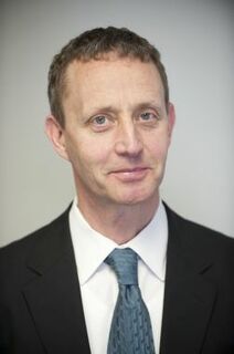 USA/England: Jim Bowie Retires as CEO of Electrosonic