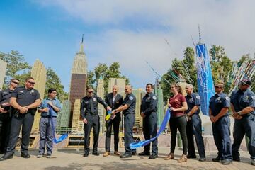 USA: LEGOLAND® California Resort Unveils America’s Tallest LEGO® Building
