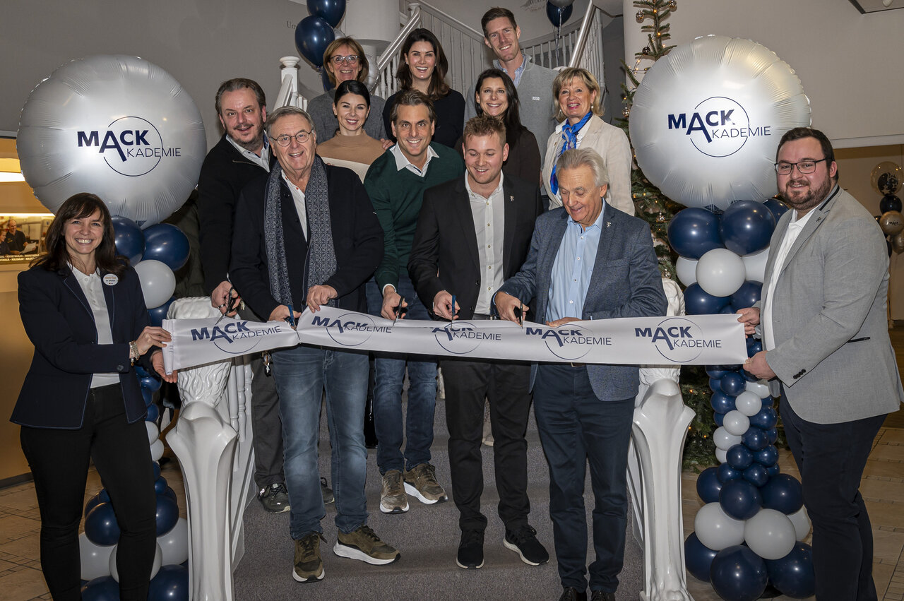 Employee Development at Europa-Park: Re-Opening of the MACK Academy