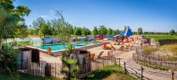 Germany: "Splash!" – Karls Erlebnis-Dorf Elstal Starts into the Bathing Season