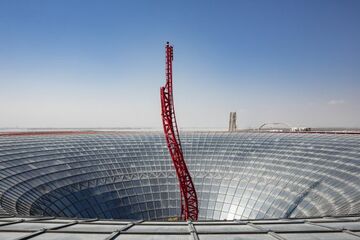 VAE: „Turbo Track“-Coaster in der Ferrari World Abu Dhabi eröffnet
